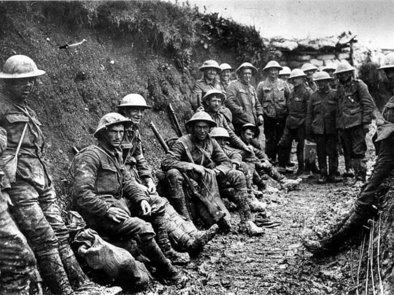 Des soldats dans la Somme